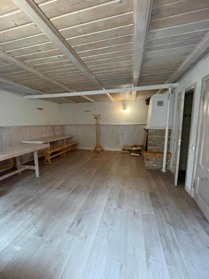 Pulkvedis Guest House Ventspils Exterior photo