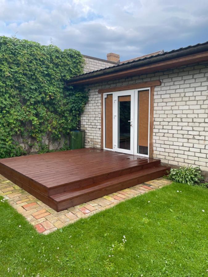 Pulkvedis Guest House Ventspils Exterior photo